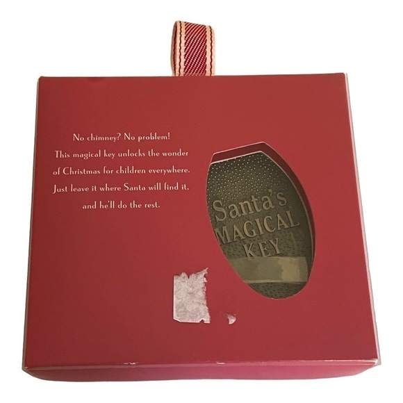 Hallmark Santa’s Christmas Magical Magic Key for Homes Without Chimney - Picture 3 of 5